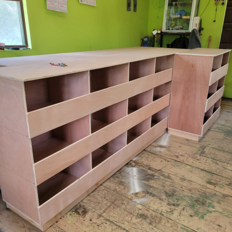 Mueble de madera
