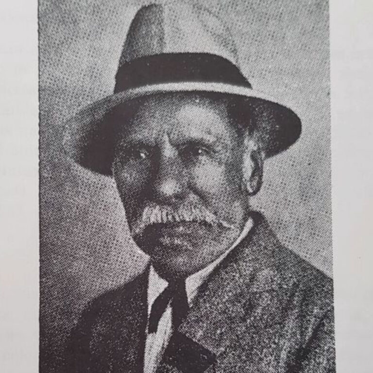 Rafael Alvarez fue un reconocido compositor originario de San Juan Comalapa, Chimaltenango, fue el compositor de la música del Himno Nacional