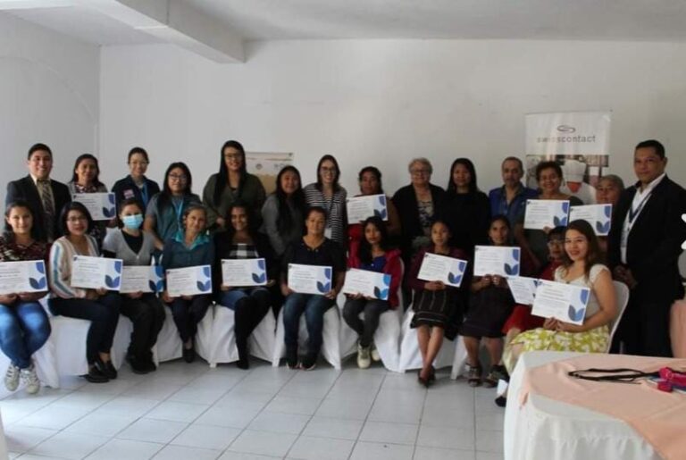 Proceso de certificación a migrantes retornados originarios de diferentes partes del territorio guatemalteco