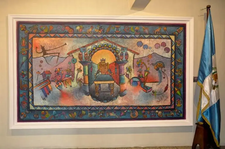 Mural realizado por el artista Geovani Batz, obra que recorre con el color y las figuras la historia y lucha de Atanasio Tzul – SoyMigrante.com – SoyMigrante.com