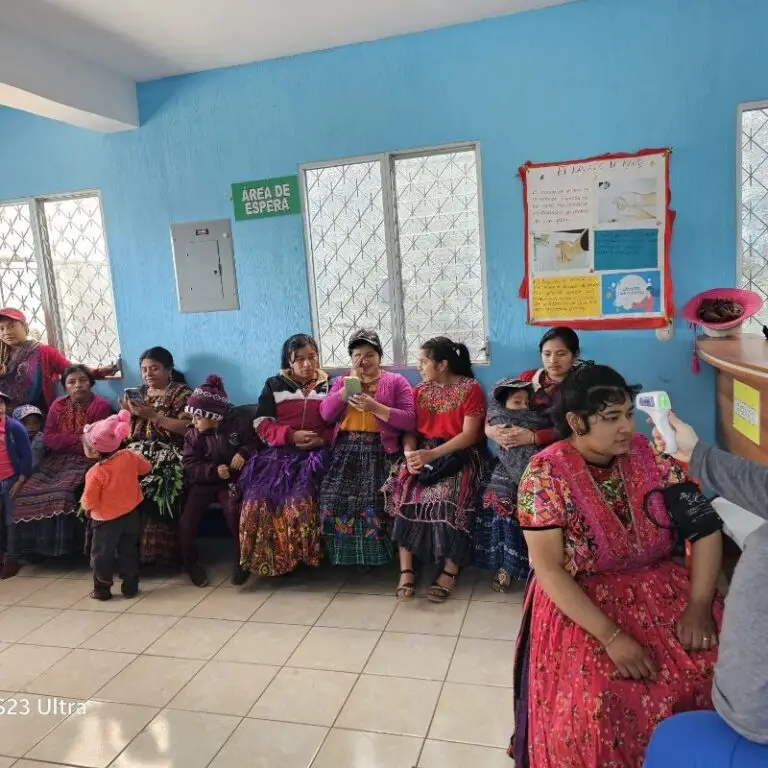 Mujeres de las comunidades asistieron a las jornadas medicas