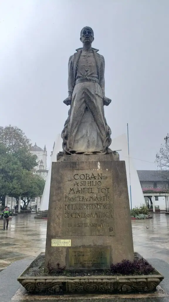 Monumento Manuel Tot, Cobán – SoyMigrante.com – SoyMigrante.com