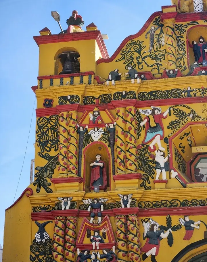 Iglesia de San Andrés Xecul, Totonicapán, fue edificada a finales del siglo XVIII.