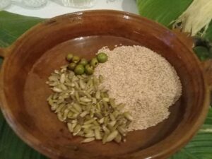 Ajonjolí, miltomate y pepitoria son algunos ingredientes del pepián quetzalteco. – SoyMigrante.com – SoyMigrante.com