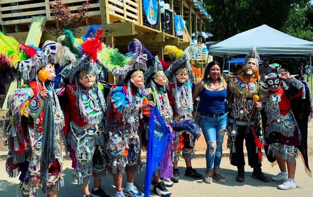 El Guate Fest volverá a tener marimba, moros y tradiciones guatemaltecas, como la Antorcha de Independencia, el próximo 14 de septiembre. (Fotografía Little Guatemala) – SoyMigrante.com – SoyMigrante.com