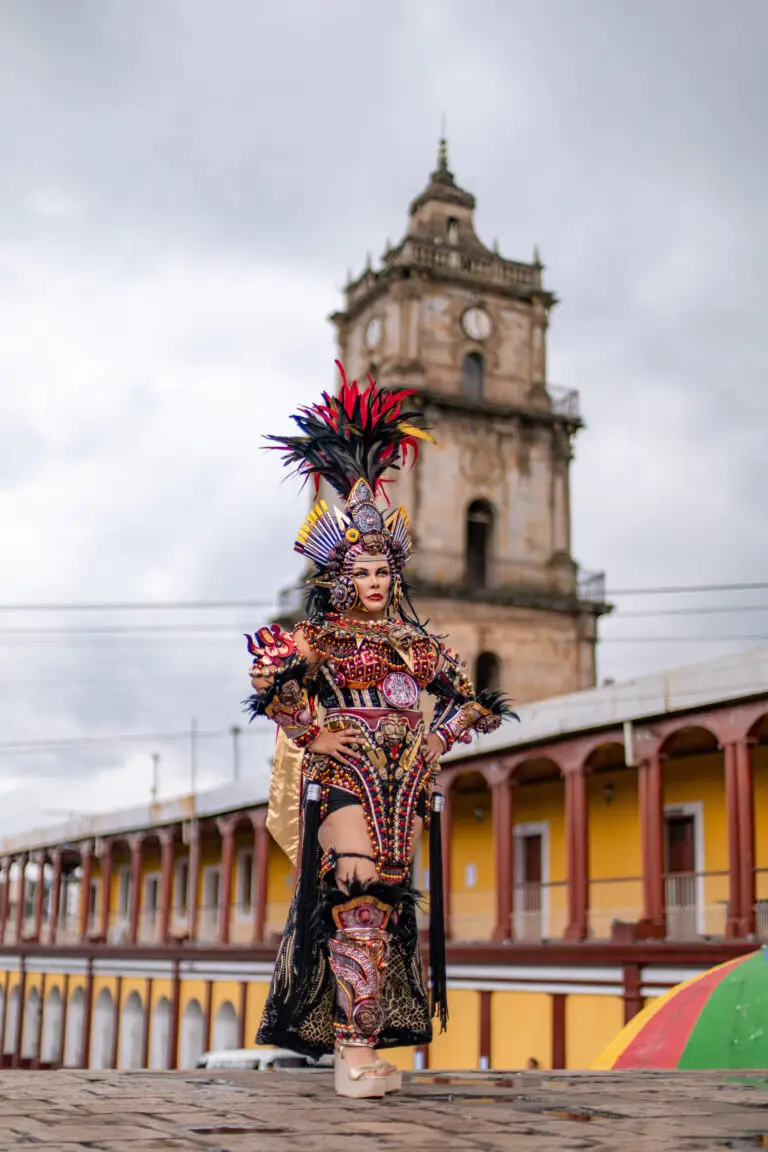 Convite de mujeres en Santa Cruz del Quiché. Foto: Peter Hernández